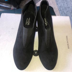 East 5th Black Ankle Booties Women’s 8.5